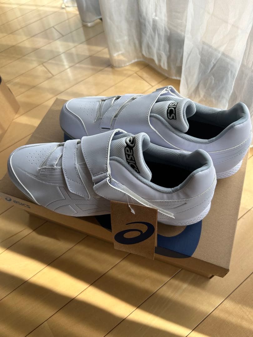 ASICS NEOREVIVE MG 28.0cm ホワイト