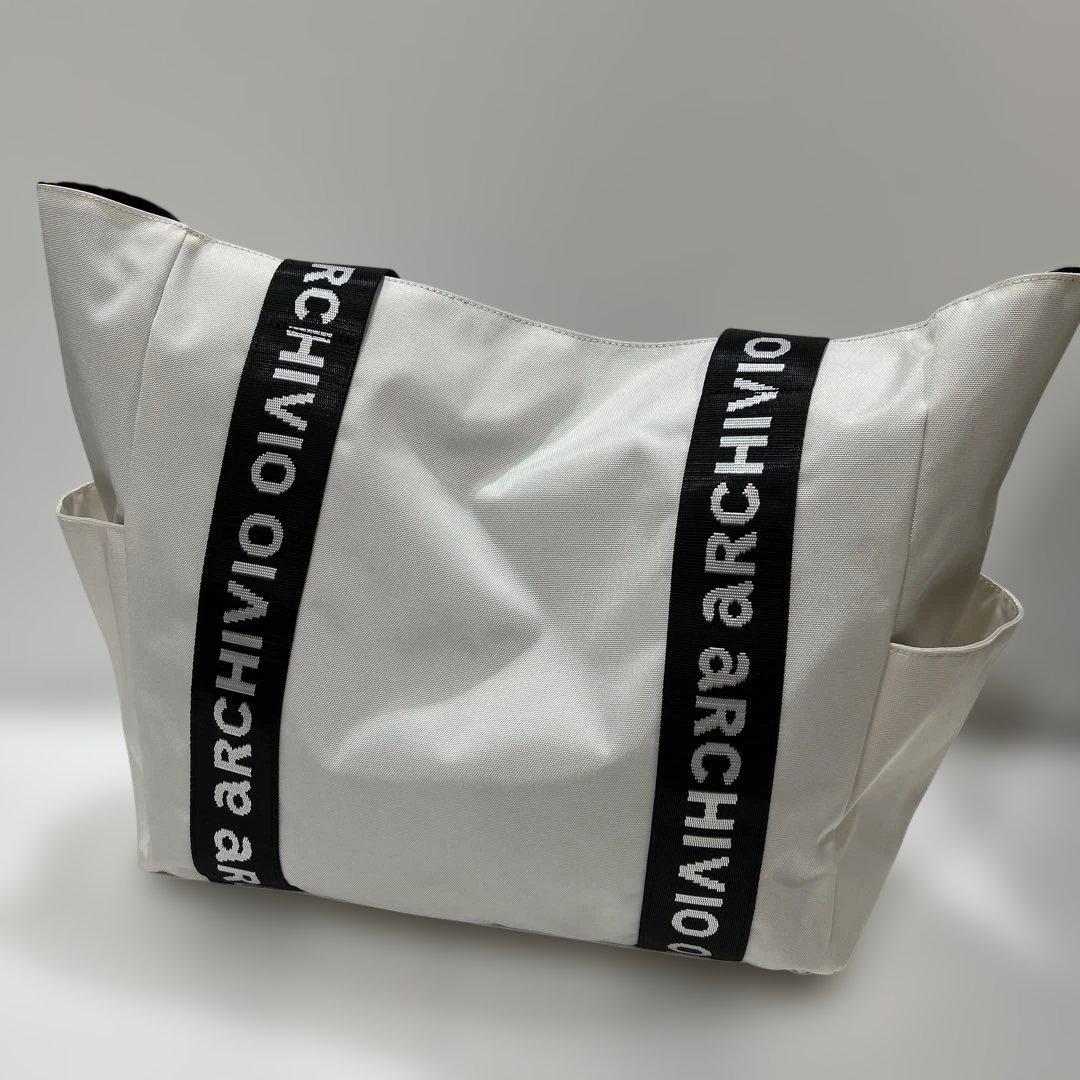 新品❤️ARCHIVIO ホワイトボストンバッグ