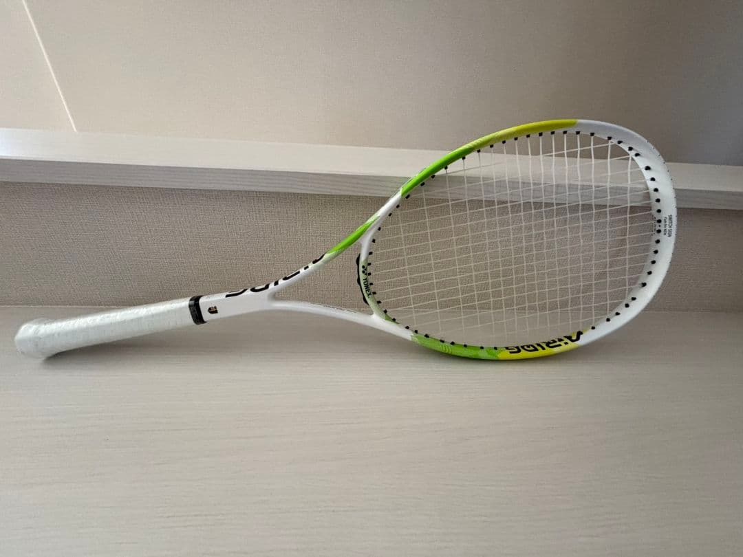 YONEX エアライド　ライムイエロー