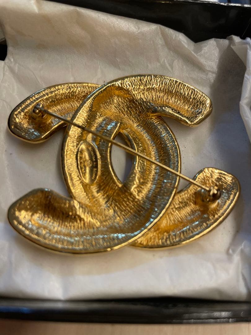 CHANEL ゴールド CCロゴ ブローチ