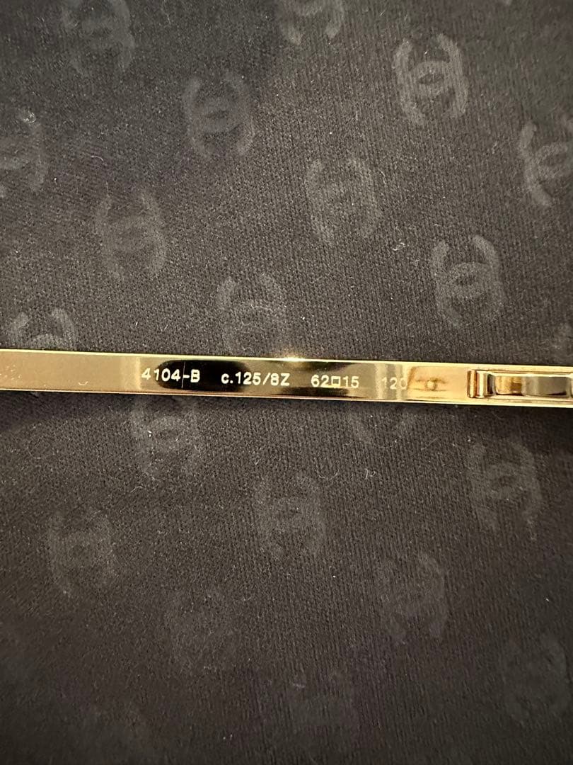 CHANEL リムレス　サングラス