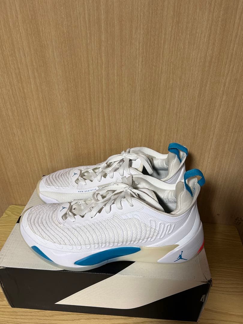 バスケットボールシューズ　ルカ1 ブルー