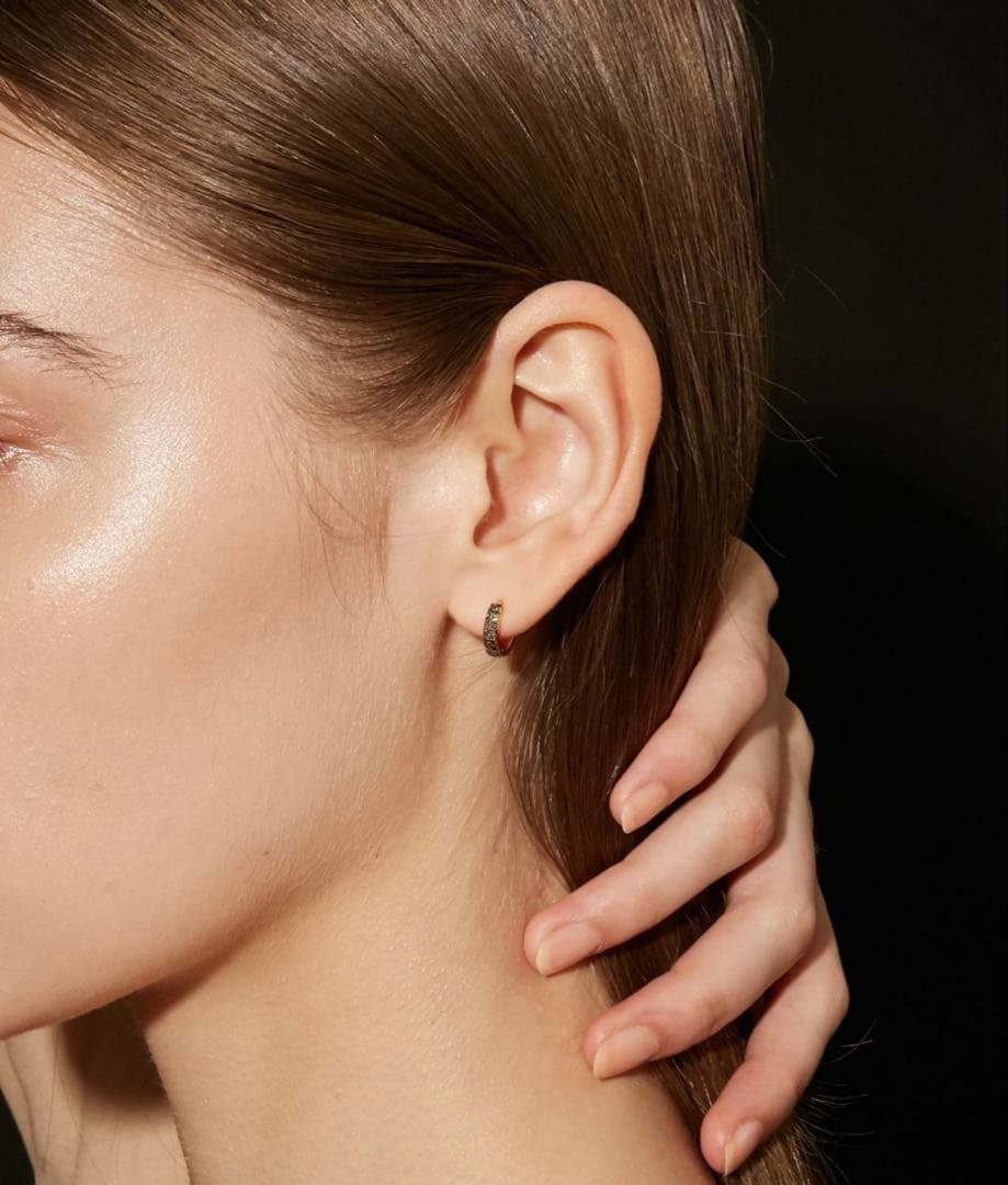 ほぼ未使用ARTIDA OUD♡ダブル パヴェ ミニフープ シングル ピアス