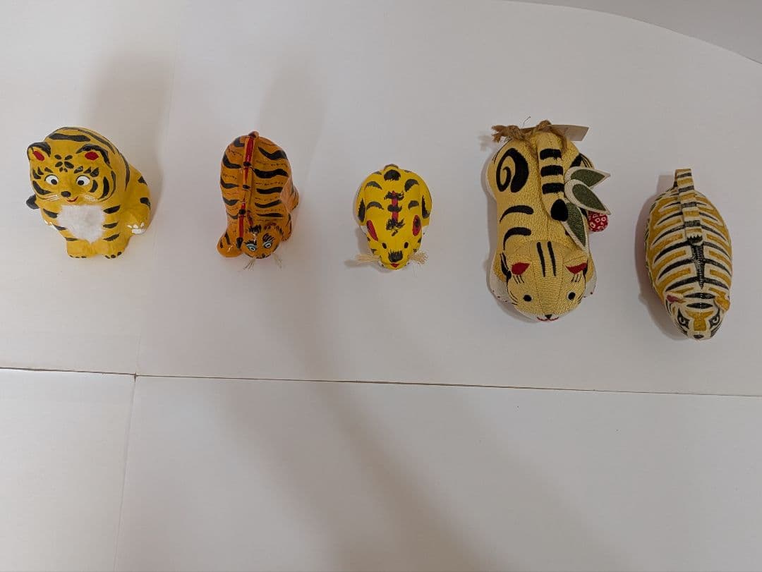 郷土玩具、張子の虎、首振り虎、竹製虎、縮緬製虎、木版手染虎、置物、13体、箱無