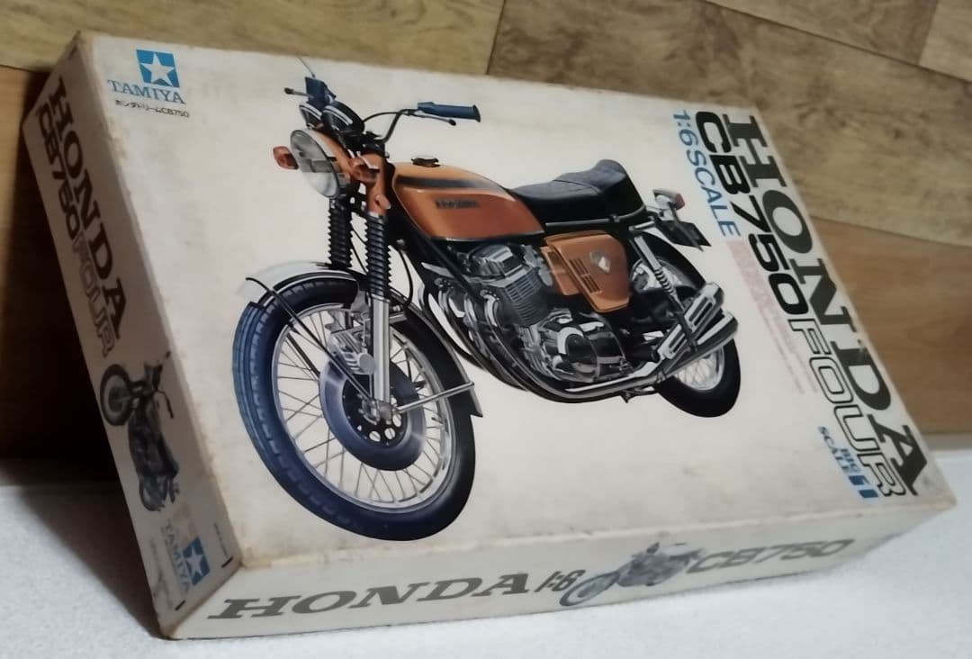 タミヤ模型　HONDA CB750FOUR 1/6当時物