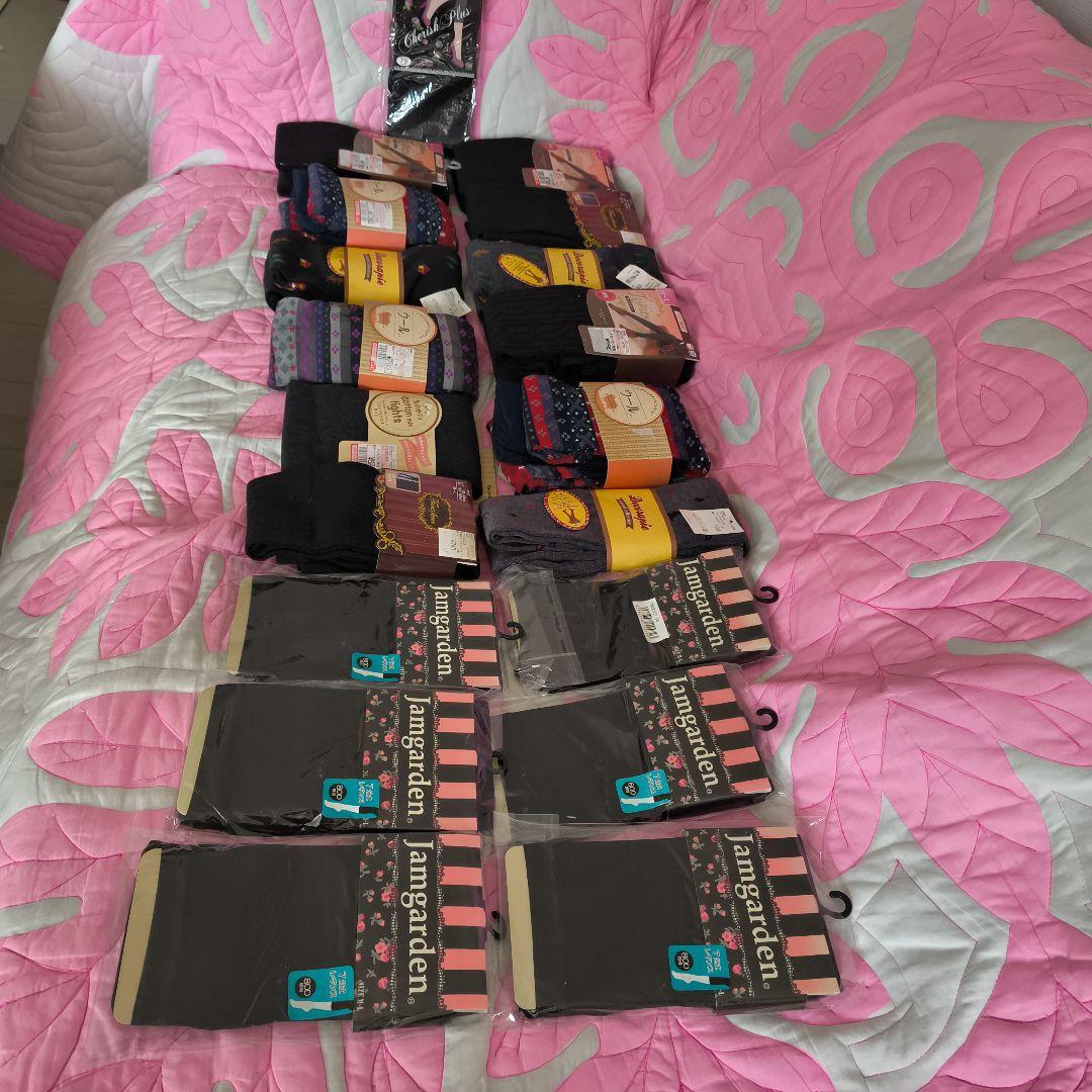 タイツにレギンス19足新品おまとめです。