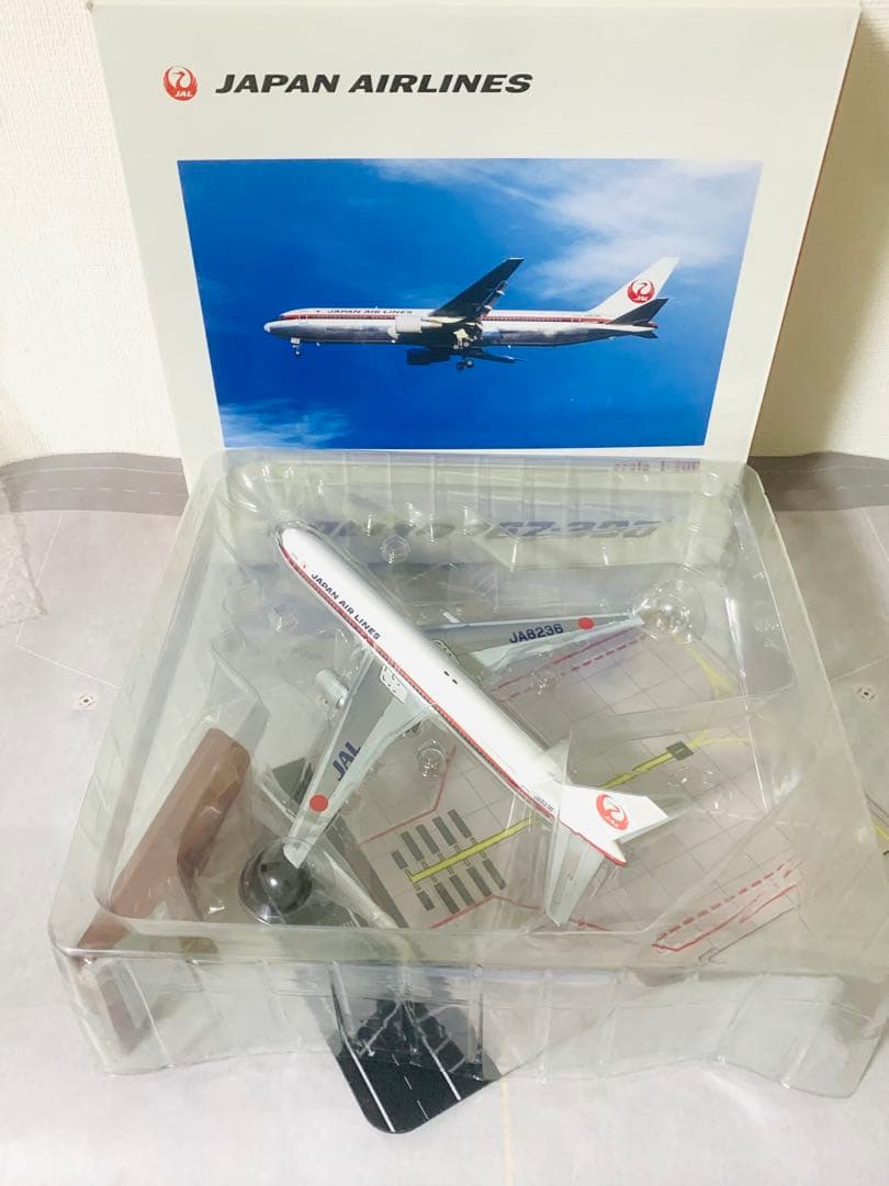 昭和ろくお纏め‼️日航初代２代目鶴丸塗装機２機セット(７６７と７７７)