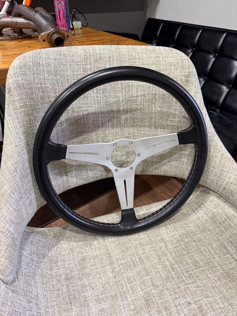【美品】ナルディ 38φ クラシック レザー ステアリング 本体 FET 37