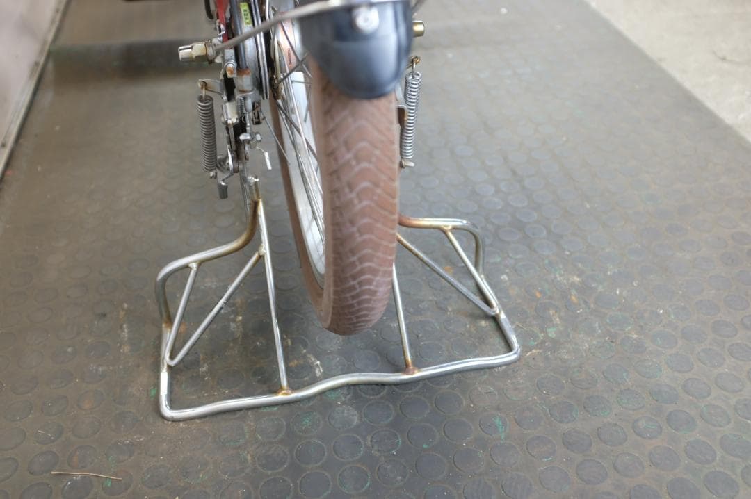 良品新基準パナ　 ギュット　20インチ　3段　6.6Ah（5点灯）充電器あり