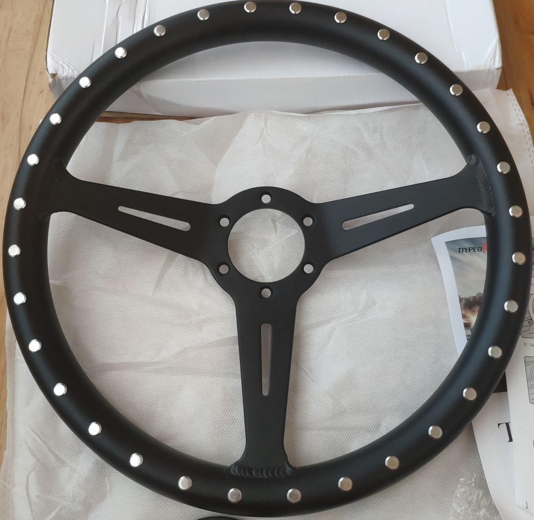 新品・未使用 フルビレット 黒 350mm MOMOピッチ70 リベットSS32