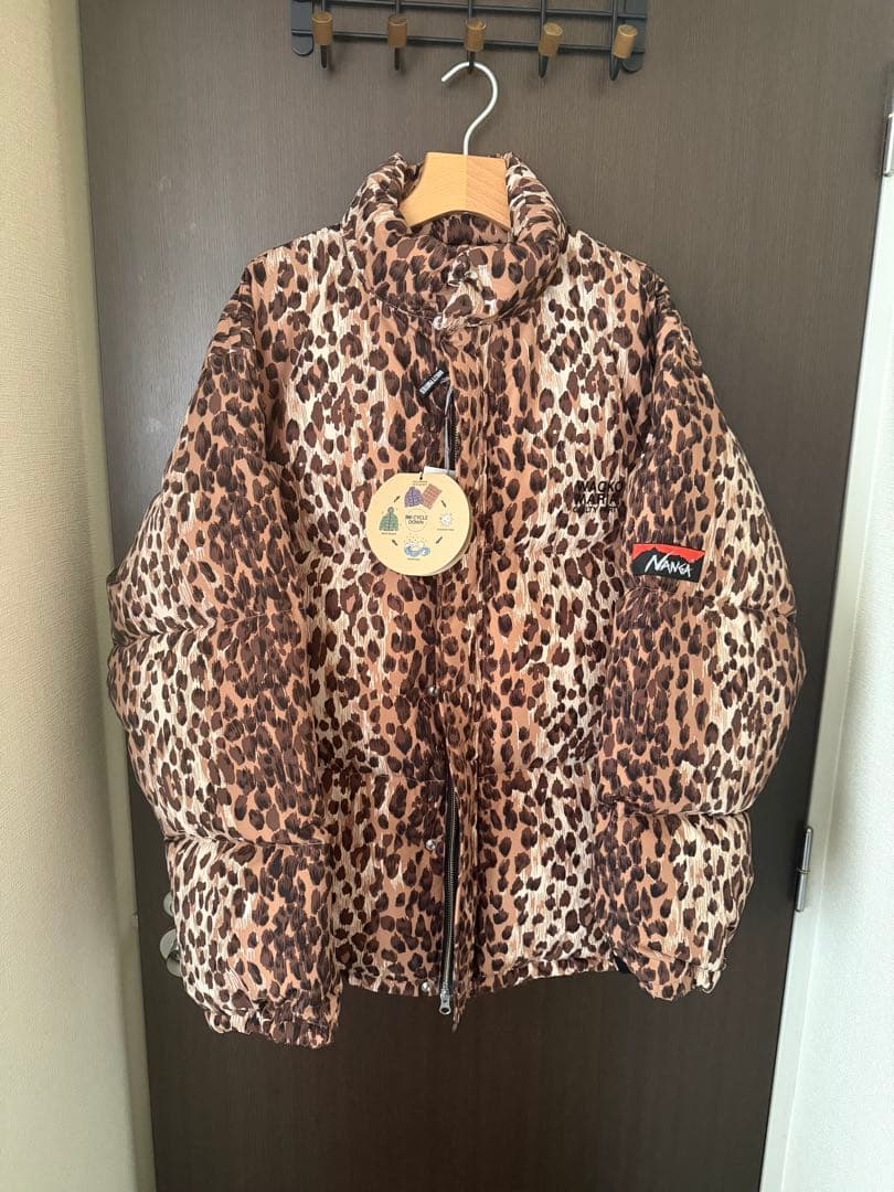 ワコマリア　ナンガ　ダウンジャケット　レオパード