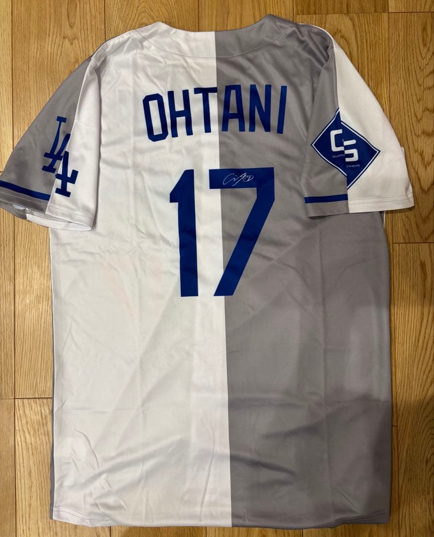 ⭐️期間限定価格⭐️大谷翔平 ホーム＆ビジターミックスハーフ サインユニフォーム