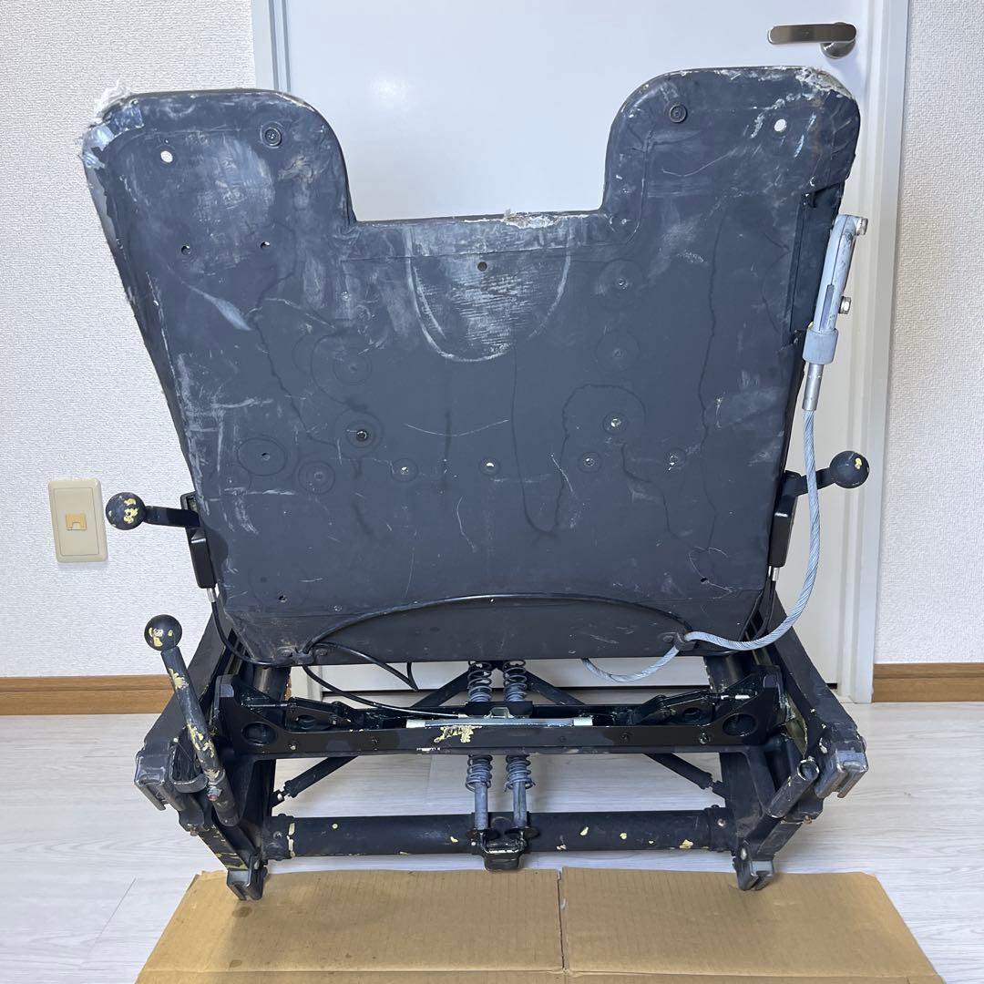 詳細不明 日本軍 航空機 戦闘機 シート 操縦席 座席 パイロット 実物 可動