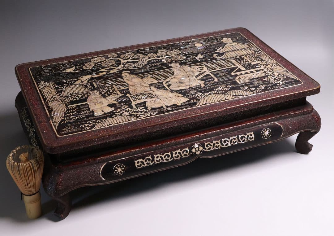 中国美術 螺鈿細工 平卓 46×28.3cm 人物 花台 香炉 木製【MA812