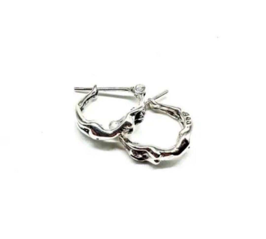 山田蓮着用　D.O.D nude pierce