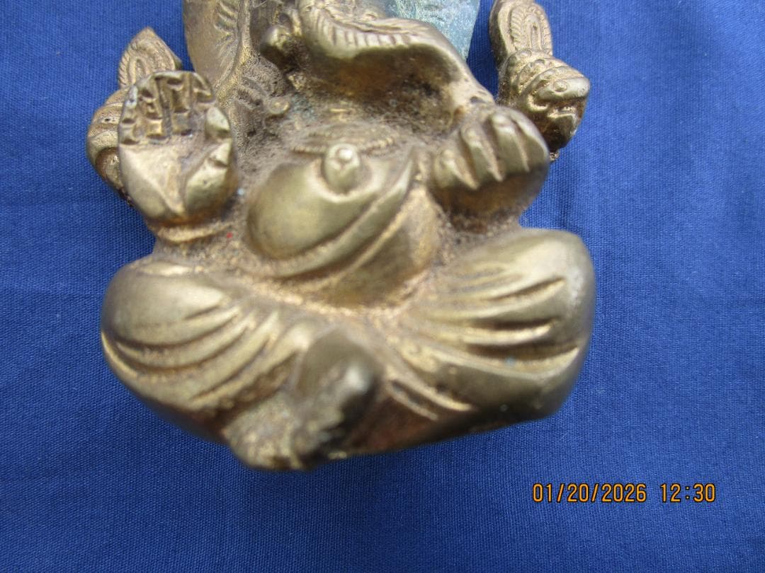 仏像　渡金仏【?】ガネーシャ像　時代物　象の顔の仏　頭部に錆あり　1体