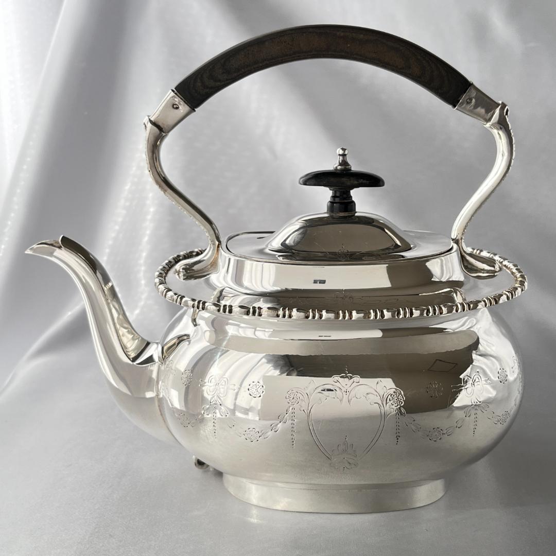 【James Deakin】 ティーケトル スタンド / バナー