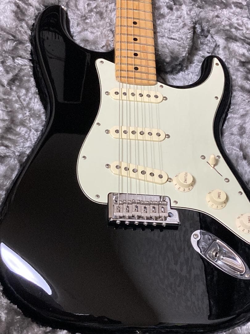 Fender American Professional Stratoメンテ済み