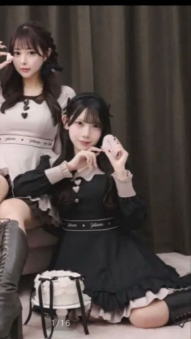 pium melty chocolate フレアミニワンピース　オンライン完売品