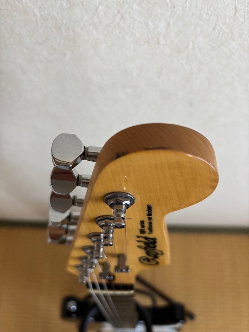 レイフィールド　エレキギター