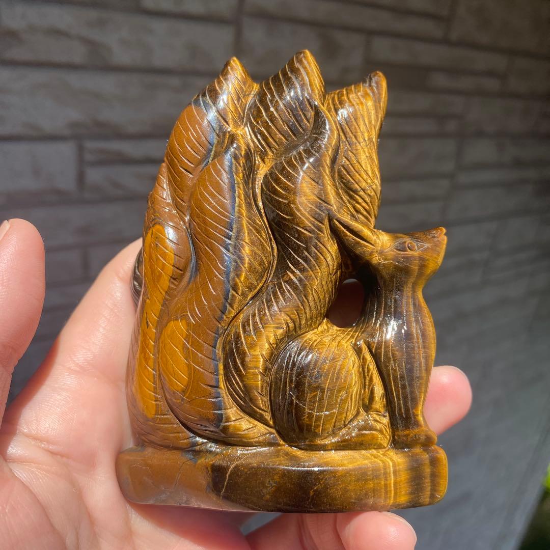 九尾の狐 タイガーアイ 彫り物 置物