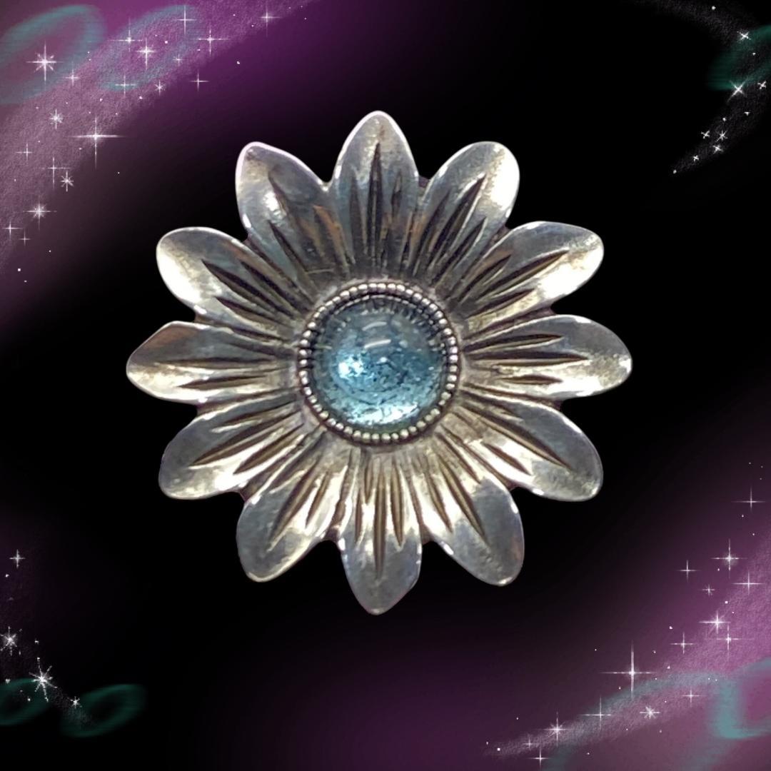 《美品》 グッチ　ピアス片耳　フラワー　カラーストーン　SV925　保存袋付き