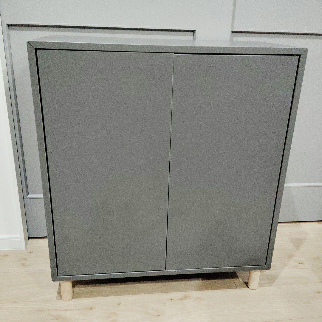IKEA　エーケト　キャビネット脚付き　グレー　完成品　専門業者組立て品