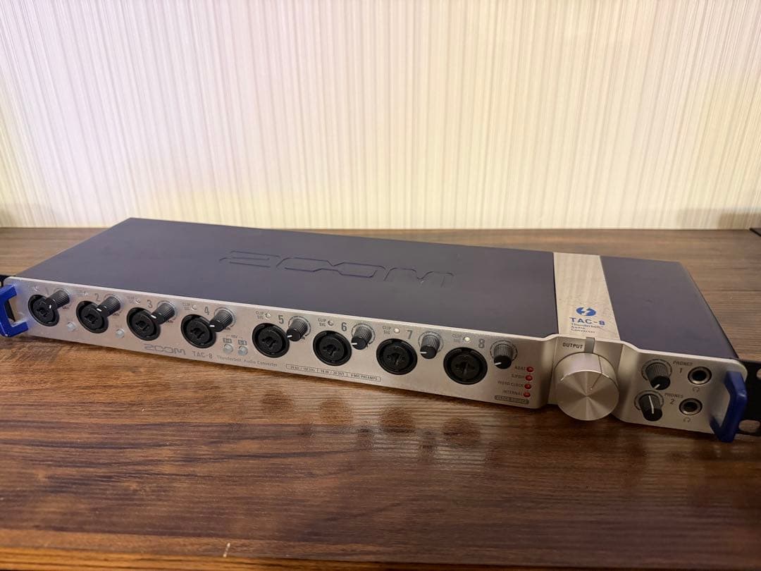 ZOOM TAC-8 Thunderbolt オーディオインターフェース