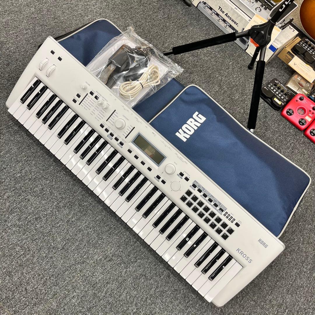 【11425】 KORG kross2 61鍵 シンセサイザー ホワイト