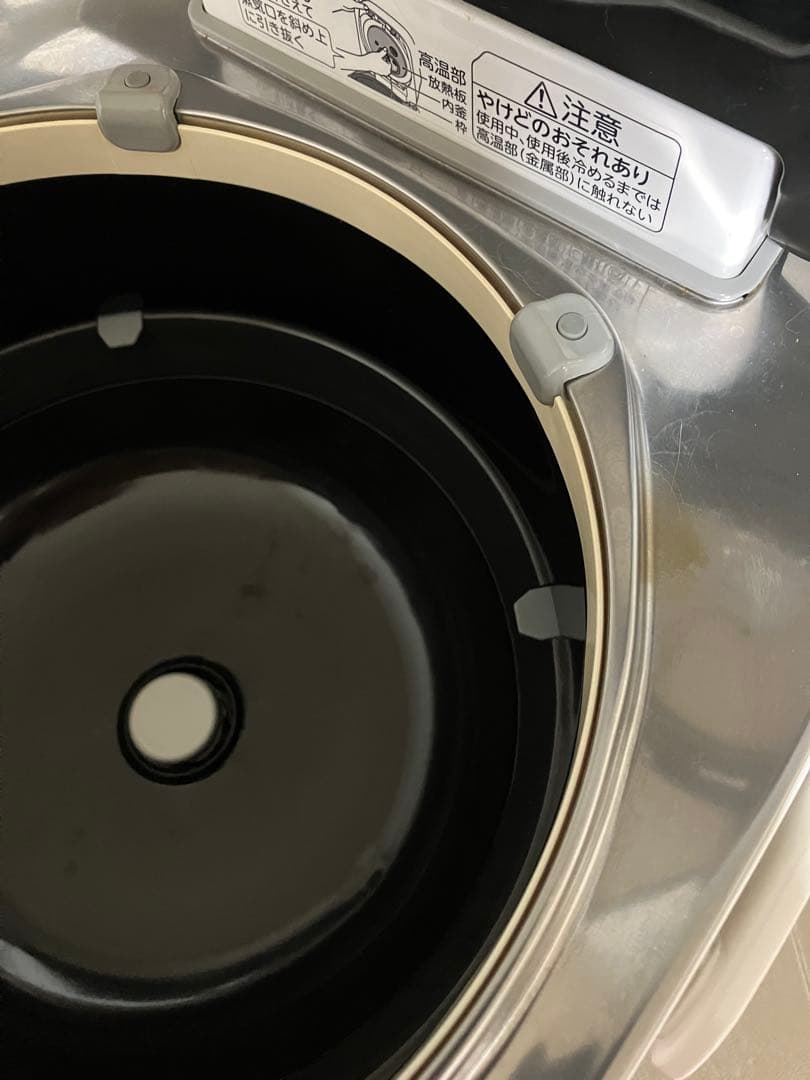 東芝 炊飯器 RC-10VST 圧力IH 5.5合 本体のみ 動作確認済み