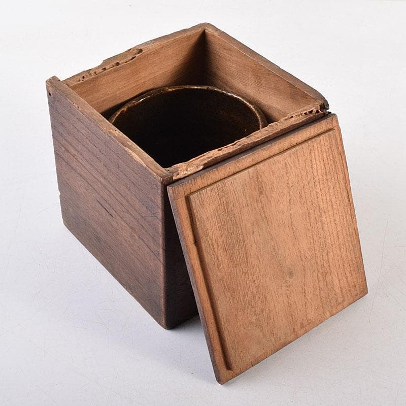 茶道具　瀬戸焼　瀬戸黒茶碗　時代箱　M　R8848