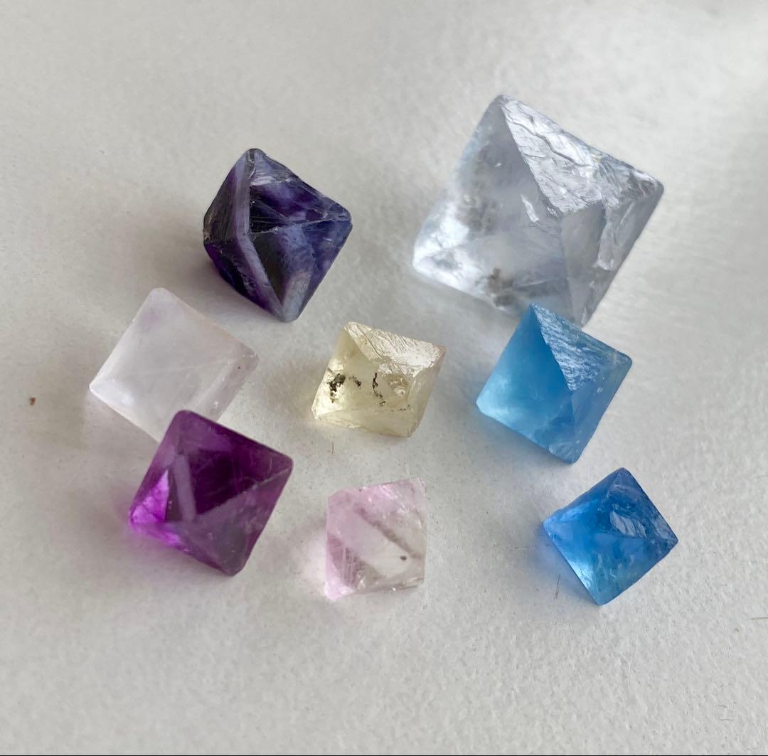 八面体フローライト　ビンガム産　イリノイ産　8個セット　蛍石　鉱物標本