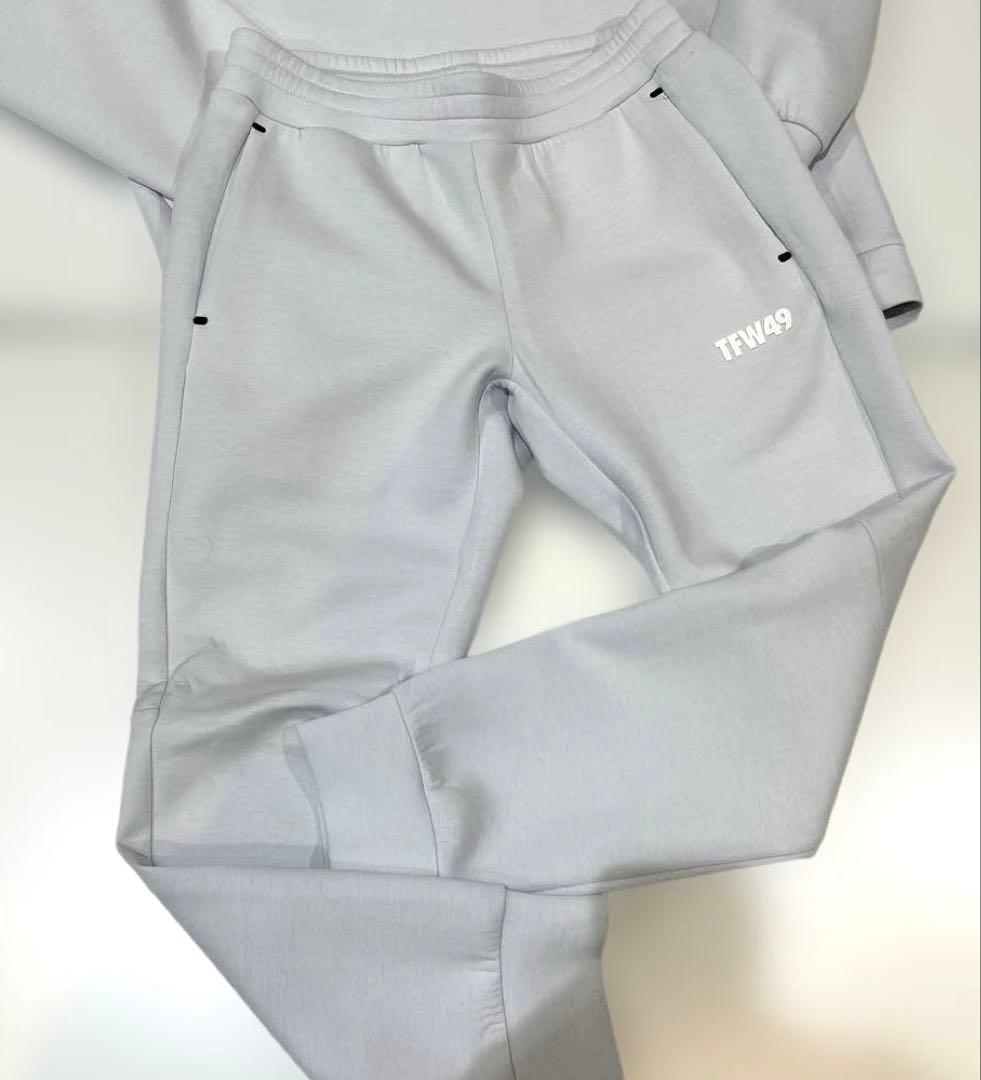 新品❤️TFW49 フード付きセットアップ Lサイズ アイスグレー