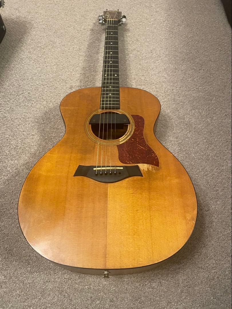 Taylor アコースティックギター 214 純正ケース付き