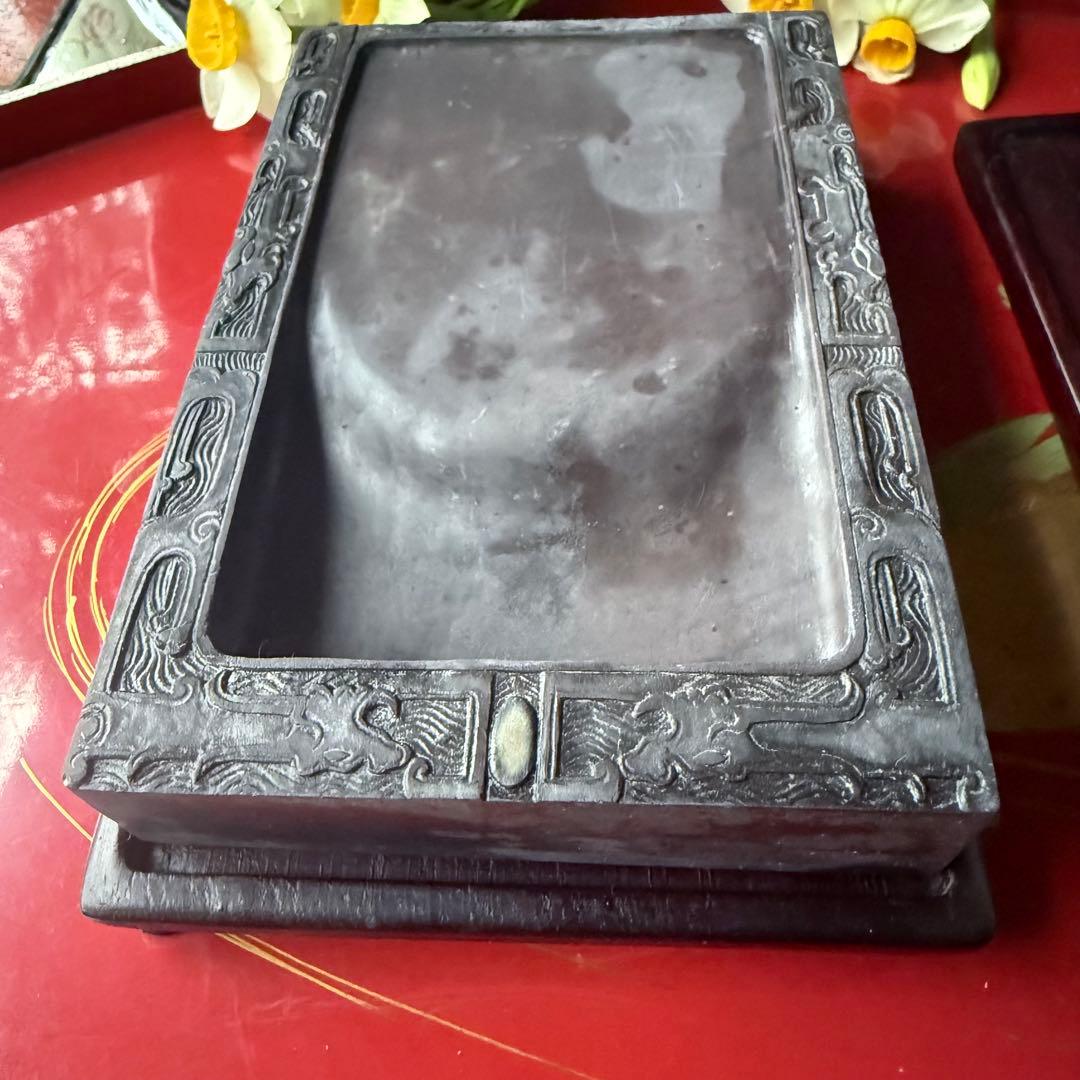 大雪特価‼️新春期間限定‼️不世出の名品‼️旧家蔵出端渓硯『古松❌瀧　硯』」唐木箱1点