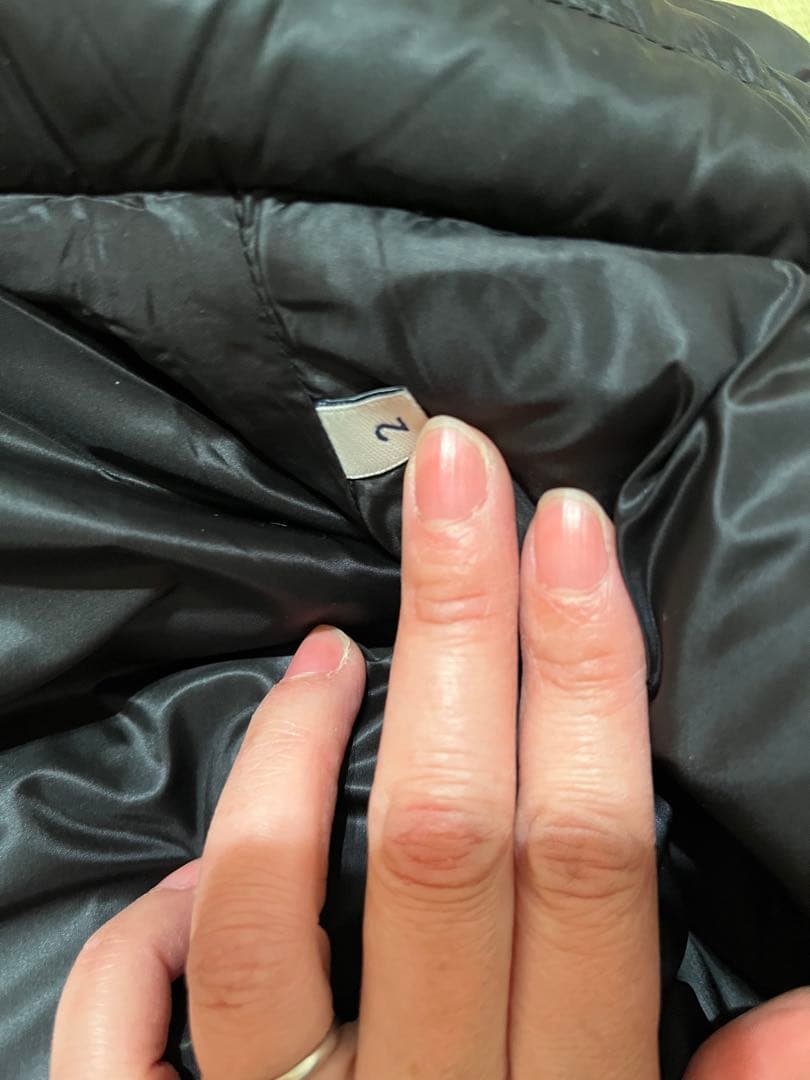 Moncler フード付きダウンジャケット ブラック