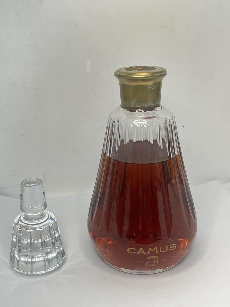 未開封　カミュ　バカラ　カラフェ　コニャック　替栓付き