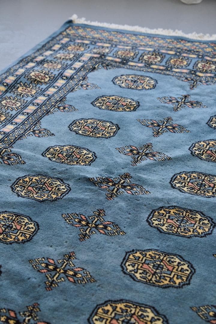 新品　トライバルラグ　ブハラ　ラホール産　（195×127cm) ブルー 青