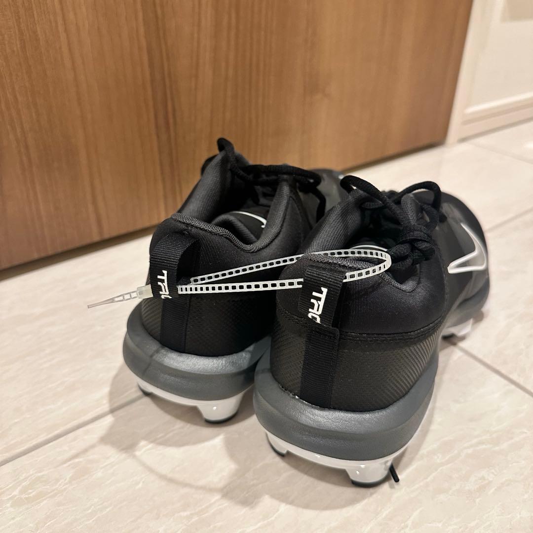 新品　Nike スパイクシューズ 27cm