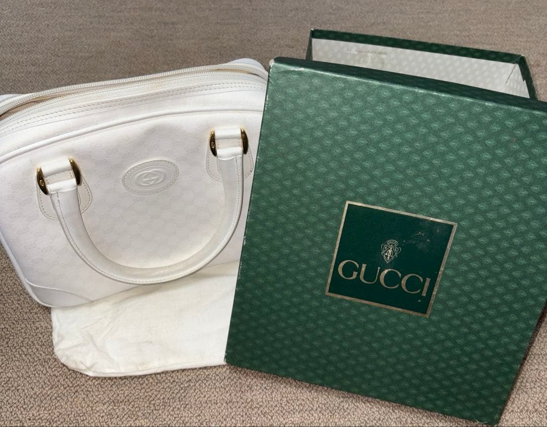GUCCI ハンドバック　ホワイト