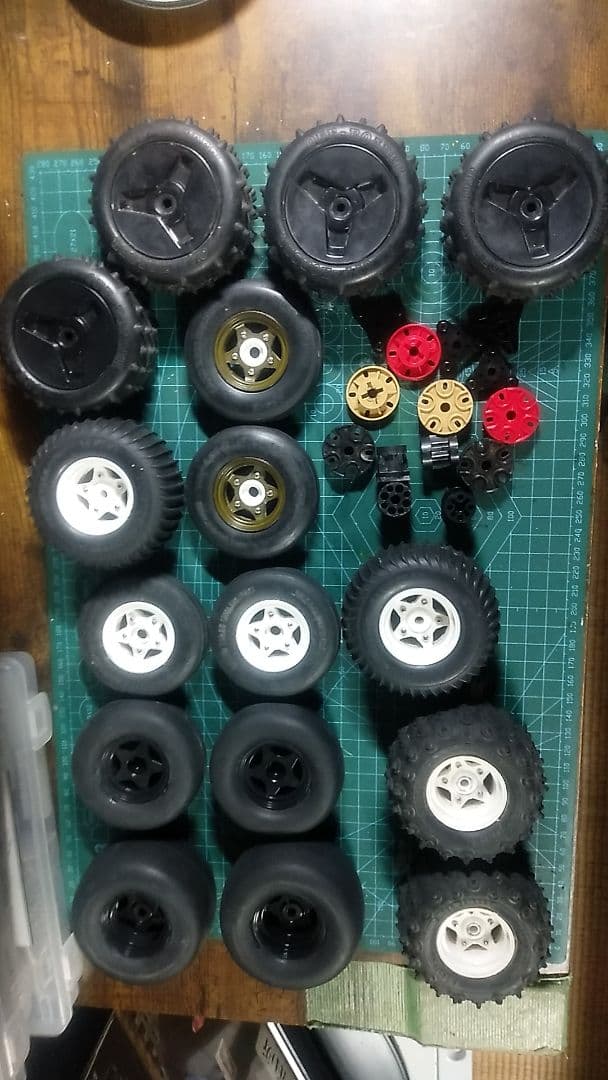 タミヤ2駆タイヤなどまとめて
