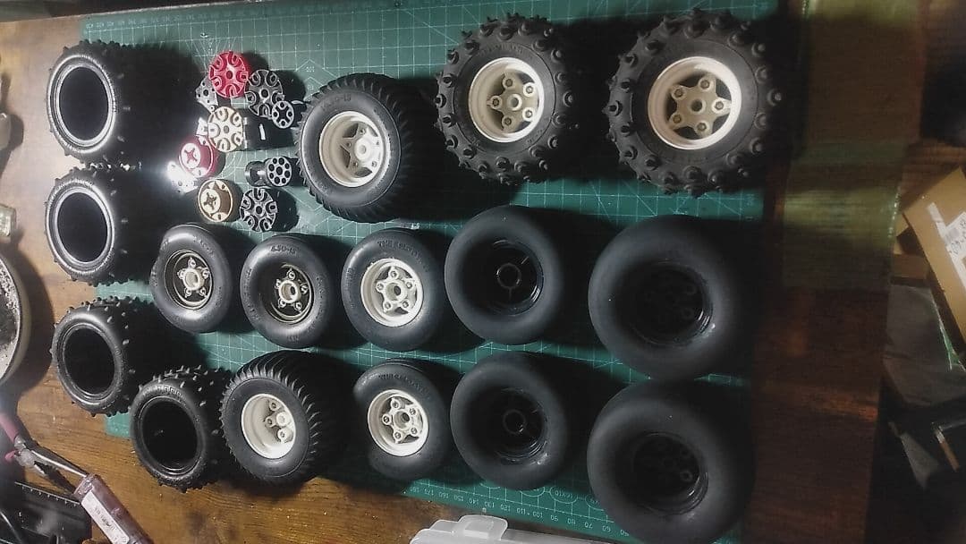 タミヤ2駆タイヤなどまとめて