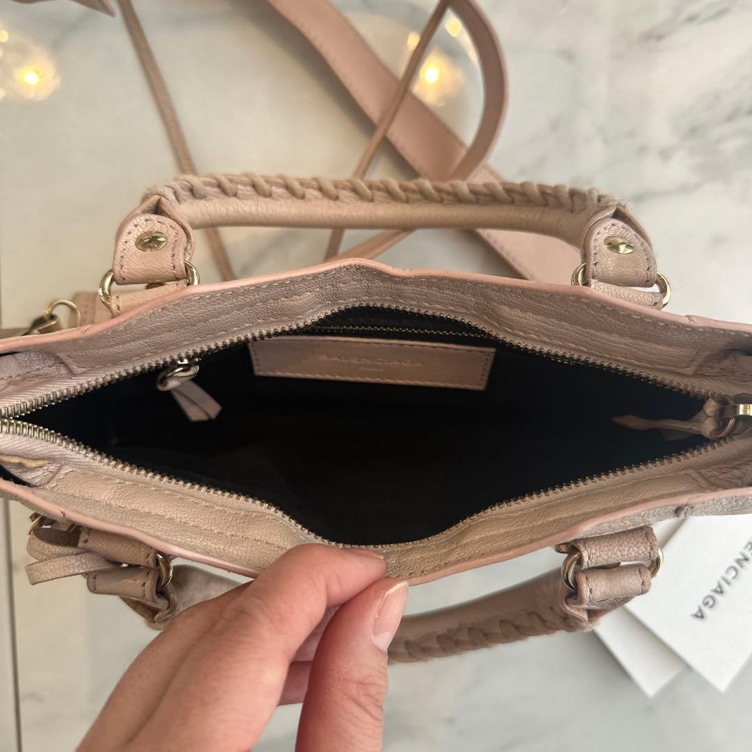 バレンシアガ　ハンドバッグ　レザーショルダーバッグ　ピンク　ベージュピンク