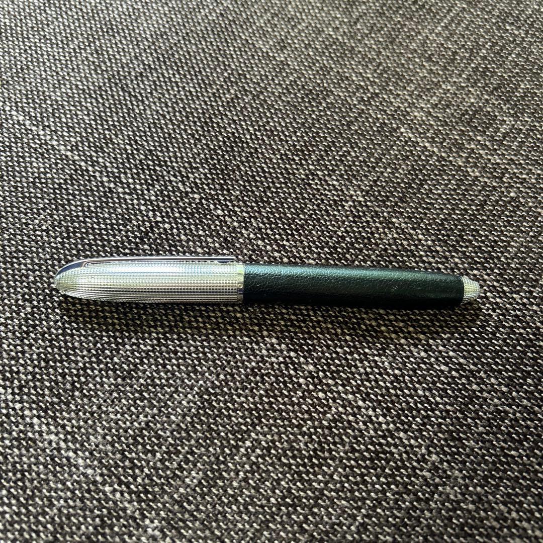 ルイヴィトン　ドックキュイール　黒　ロジウム　ローラーボール