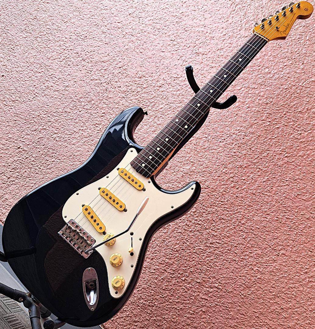 ■Fender Japan ST 62 Stratocaster Eシリアル