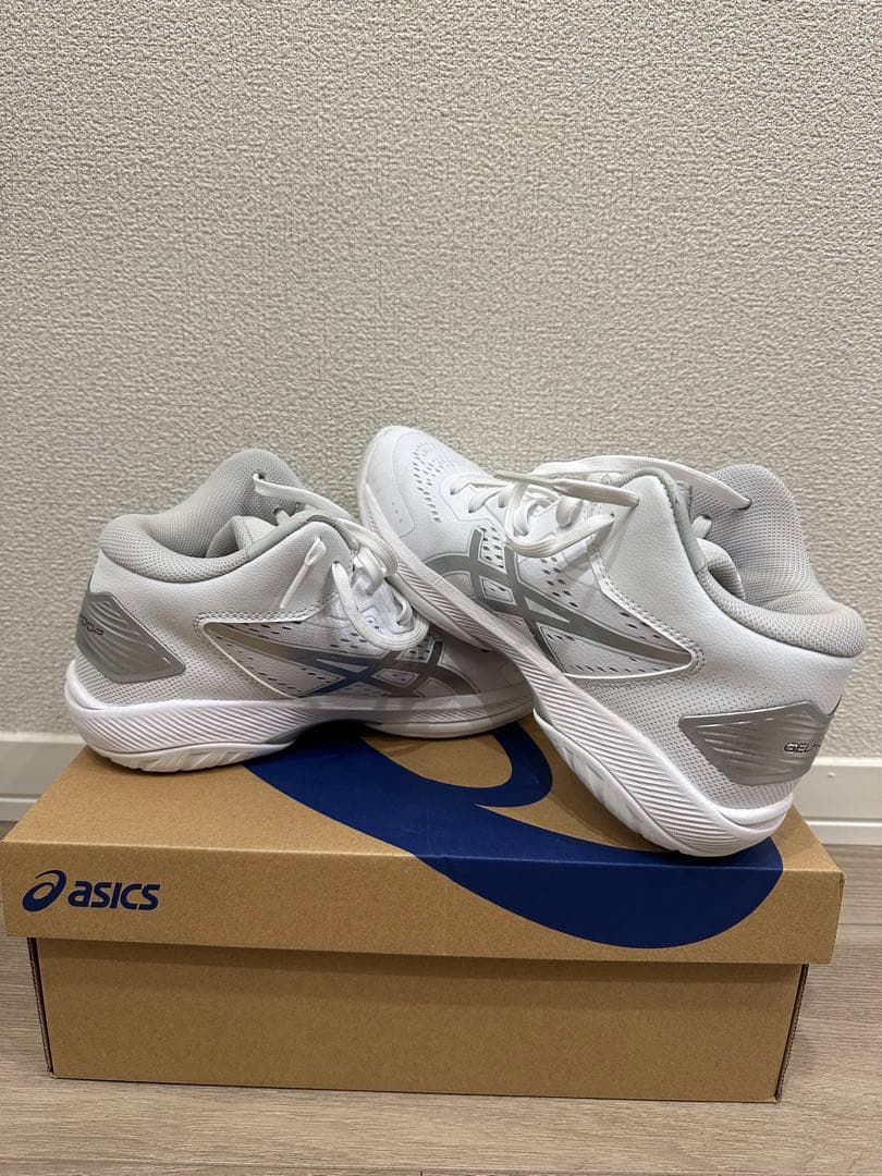 ASICS GELHOOP V15 ホワイト/シルバー 24.0cm