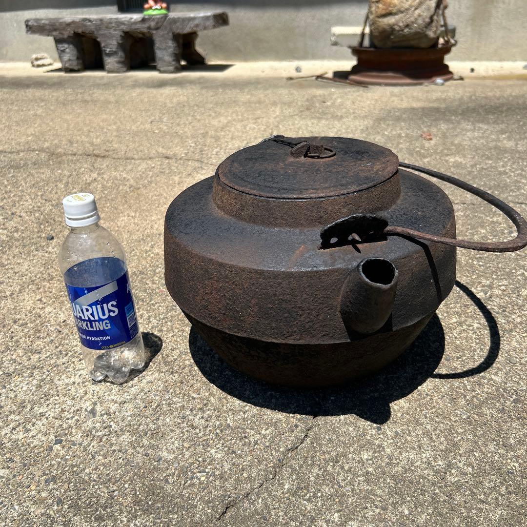 巨大　鉄瓶　オブジェ　昭和レトロ　水漏れ有り　15日まで値引き