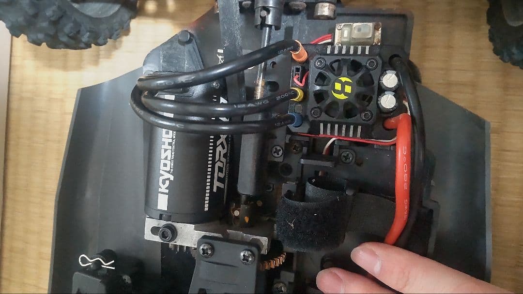 1/8向け 最新ブラシレスコンボ ESC モーター　インファーノなど