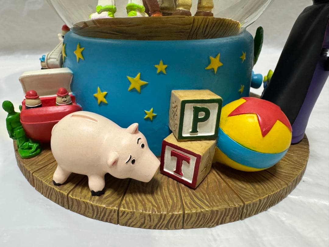 ディズニー トイストーリー オルゴール付きスノーグローブ