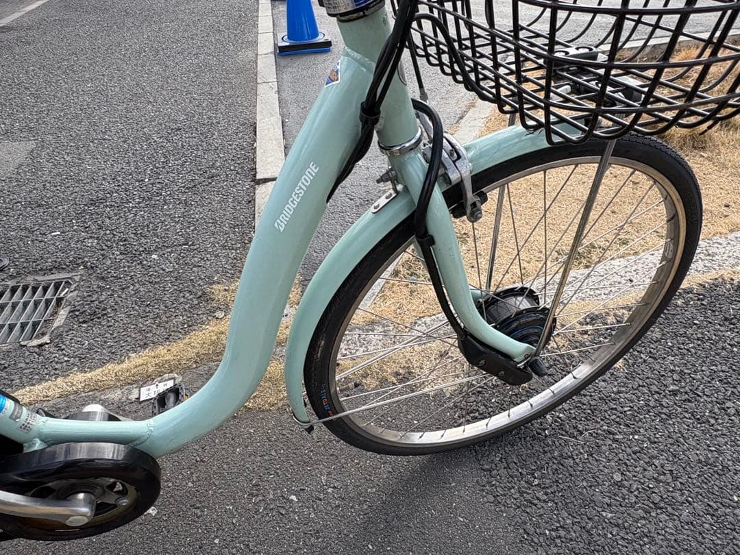 中古ブリヂストン電動アシスト自転車　B300 大阪　022番